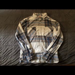 Levi’s flannel